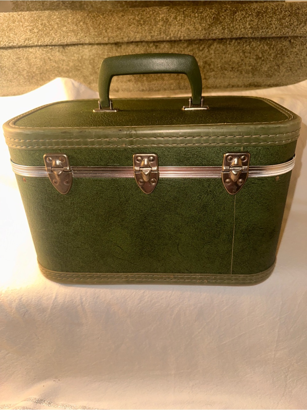 Vintage Green Train Cosmetic Case GUC - Picture 4 of 16